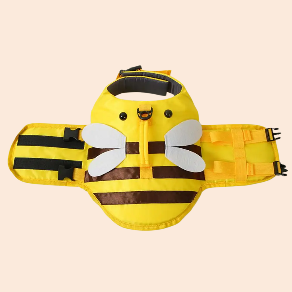 Dog Life Vests For Boating Ripstop Waterproof Dog Water Vest With Handle Adjustable Fashionable Dog Swimsuit With Quick-Release