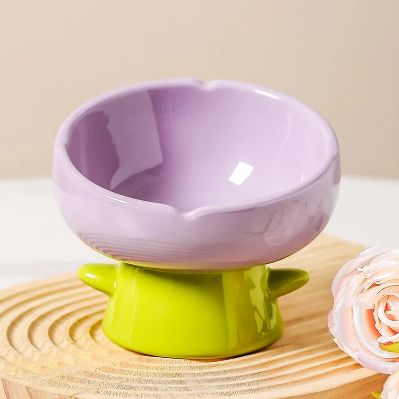 Tulip-shaped ceramic cat food bowl for pets prevent tipping over, and reduce the risk of blackening at the bottom of the bowl