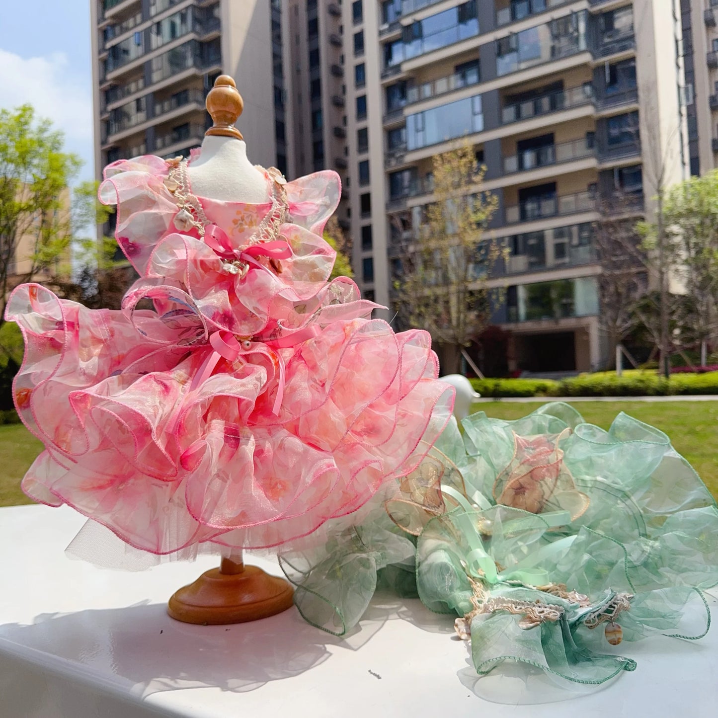 Summer Luxury Pink Green Puppy Dog Cats Clothing Chihuahua Handmade Lace Sling Princess Dresses For Small Medium Dog Pet Clothes