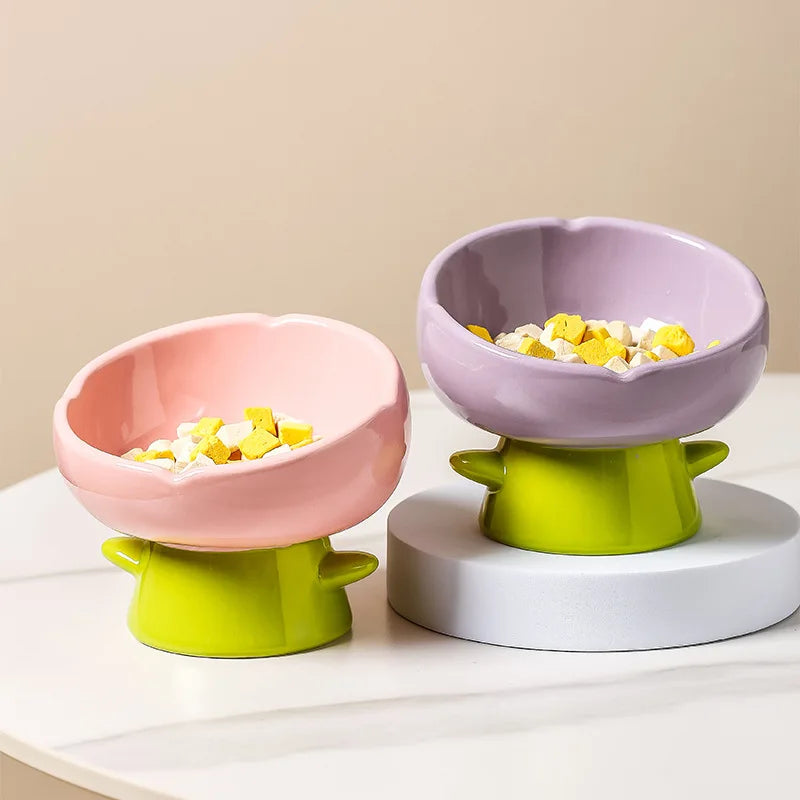 Tulip-shaped ceramic cat food bowl for pets prevent tipping over, and reduce the risk of blackening at the bottom of the bowl